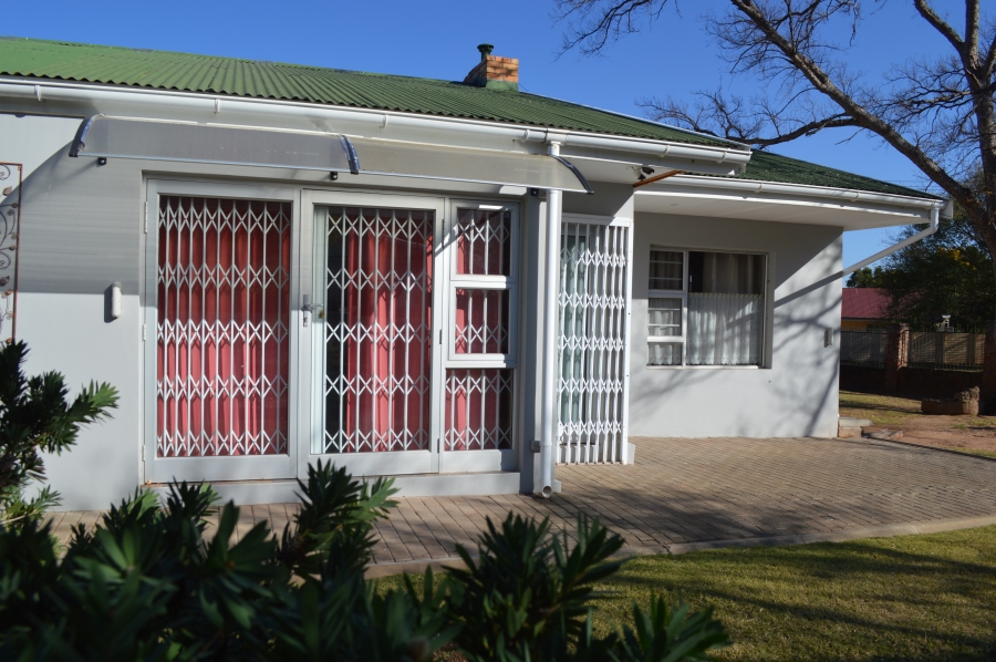 4 Bedroom Property for Sale in Bergsig Eastern Cape